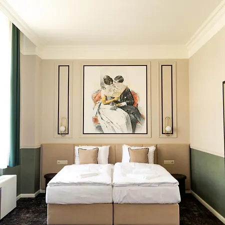 Széchenyi Center Superior Aparthotel 5*